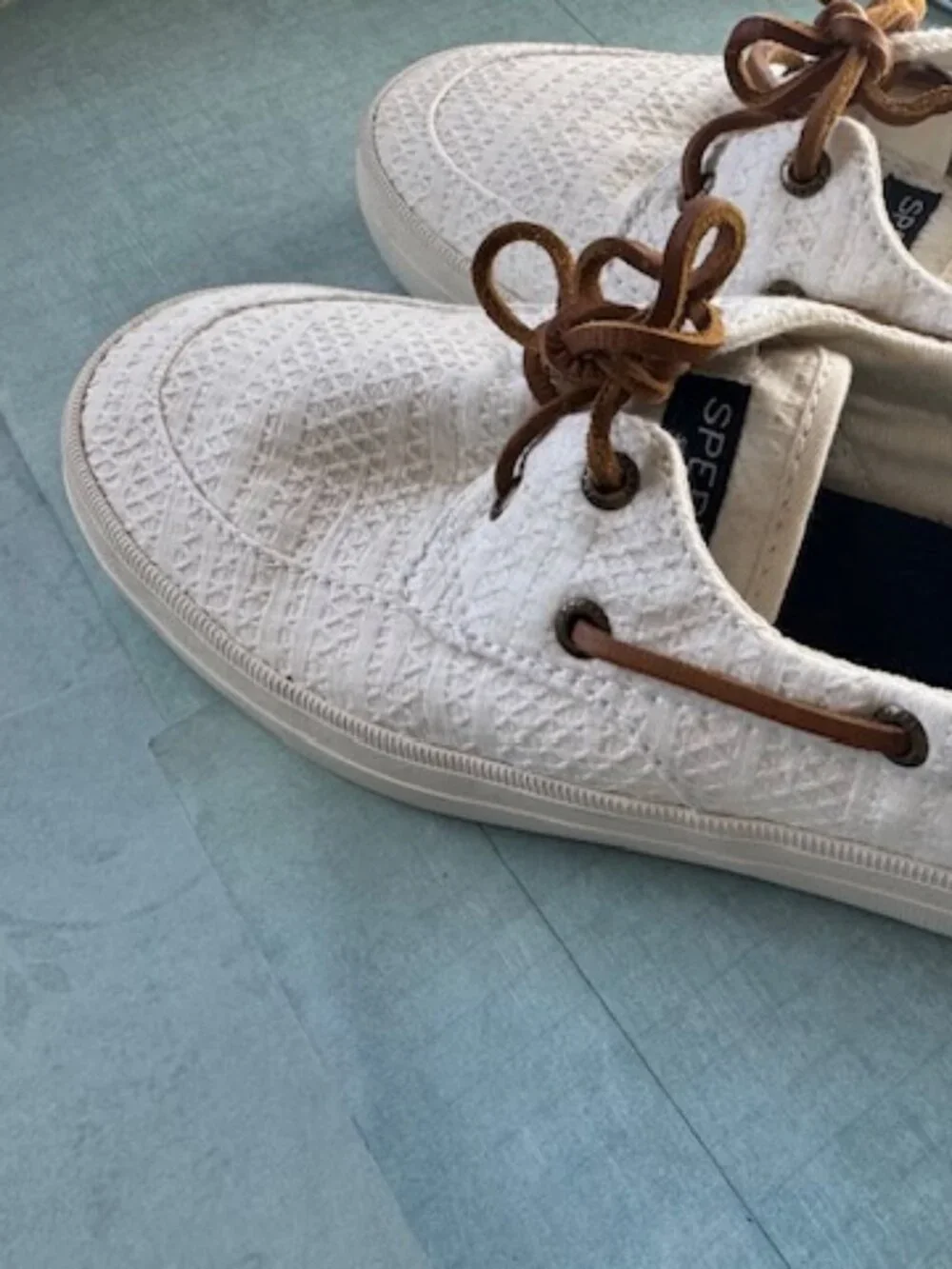 SPERRY Top-Sider White Textured Boat Shoes w/Memory Foam -NEW! Women’s Sz 8